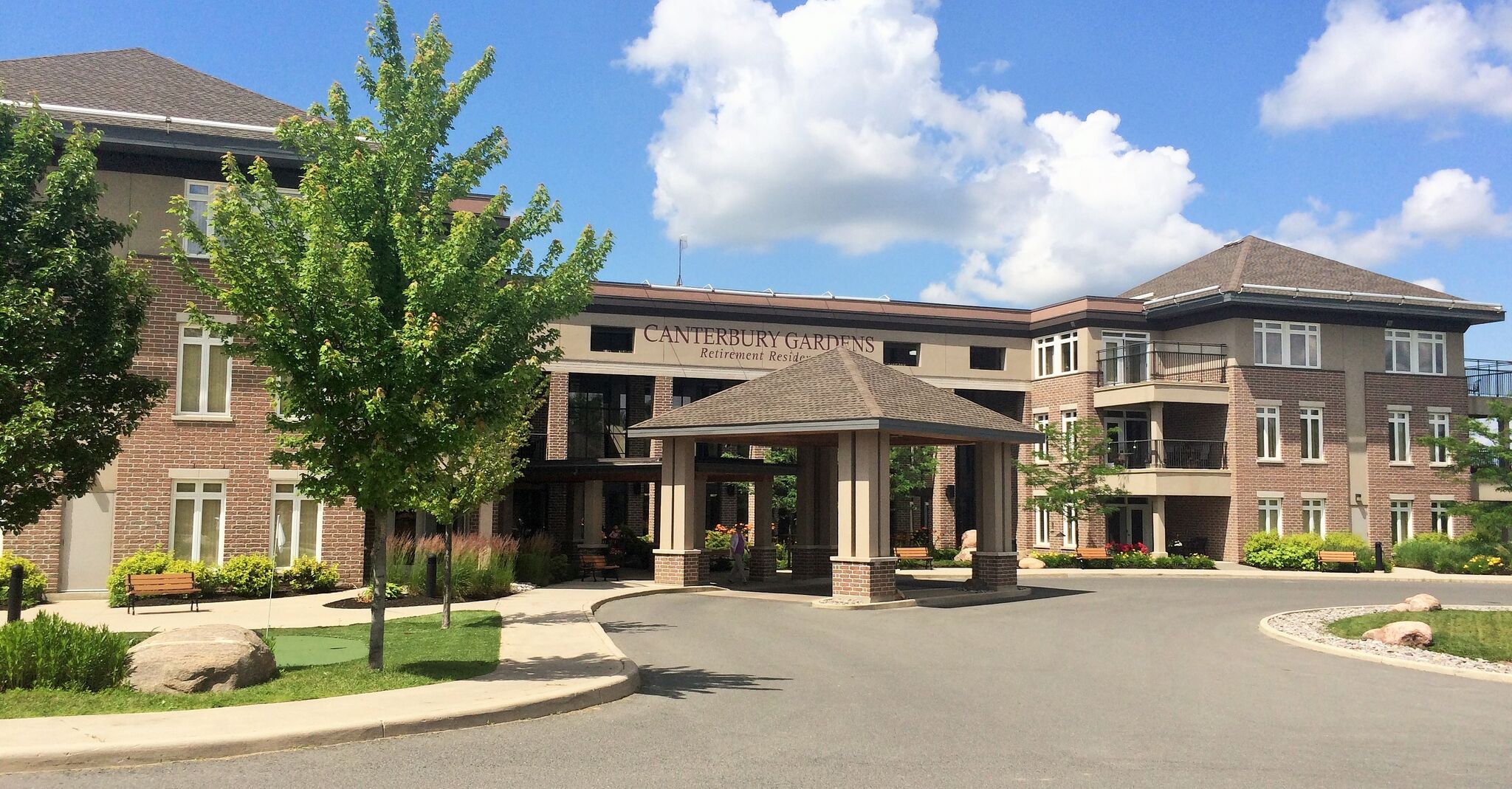 Royal Gardens, Retirement home, Peterborough, ON, Senior Living Housing